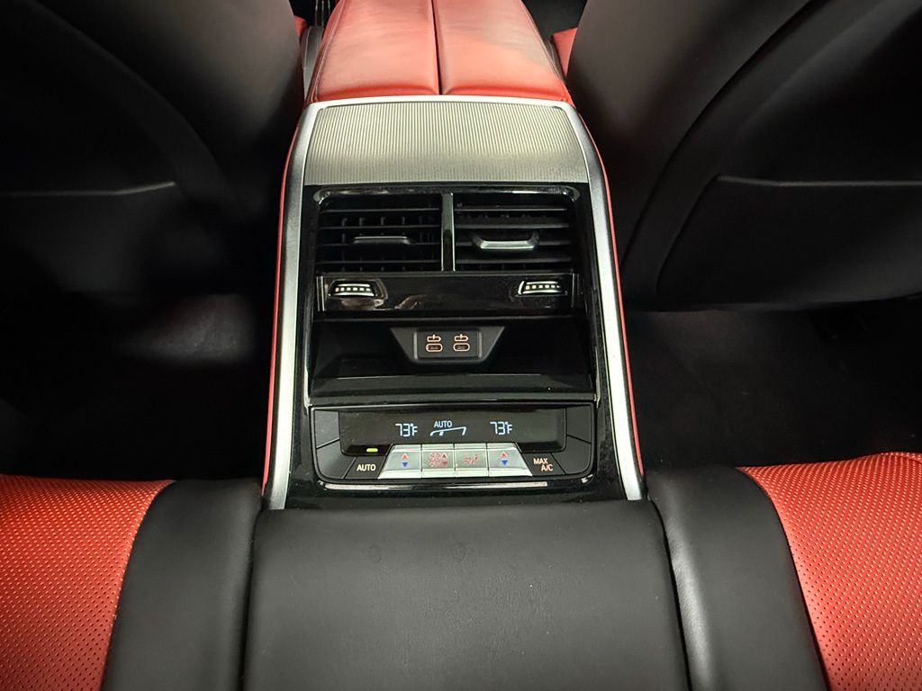 Thumbnail: 2023 BMW 8 Series - 22