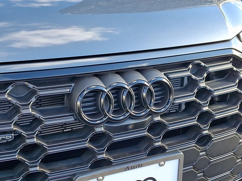 2025 Audi Q5  4