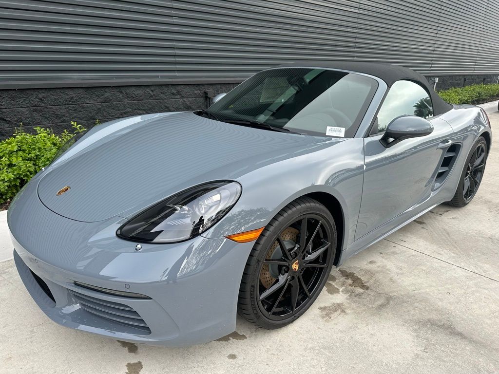 2025 Porsche 718 Boxster  6