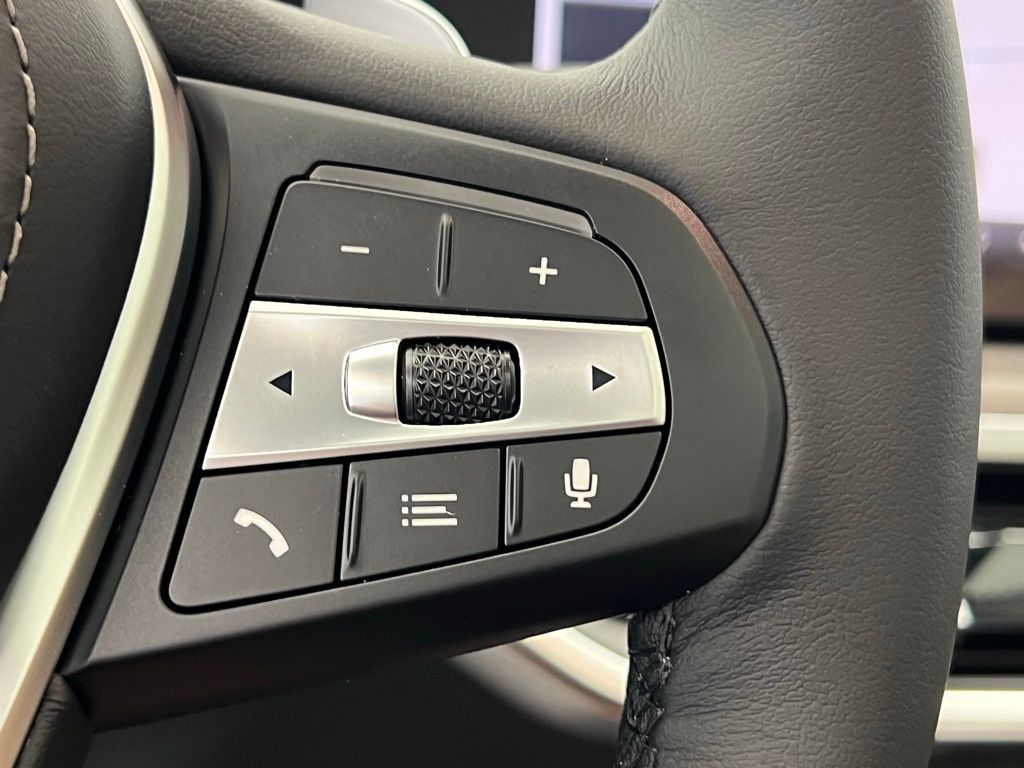 Thumbnail: 2026 BMW X5 - 18