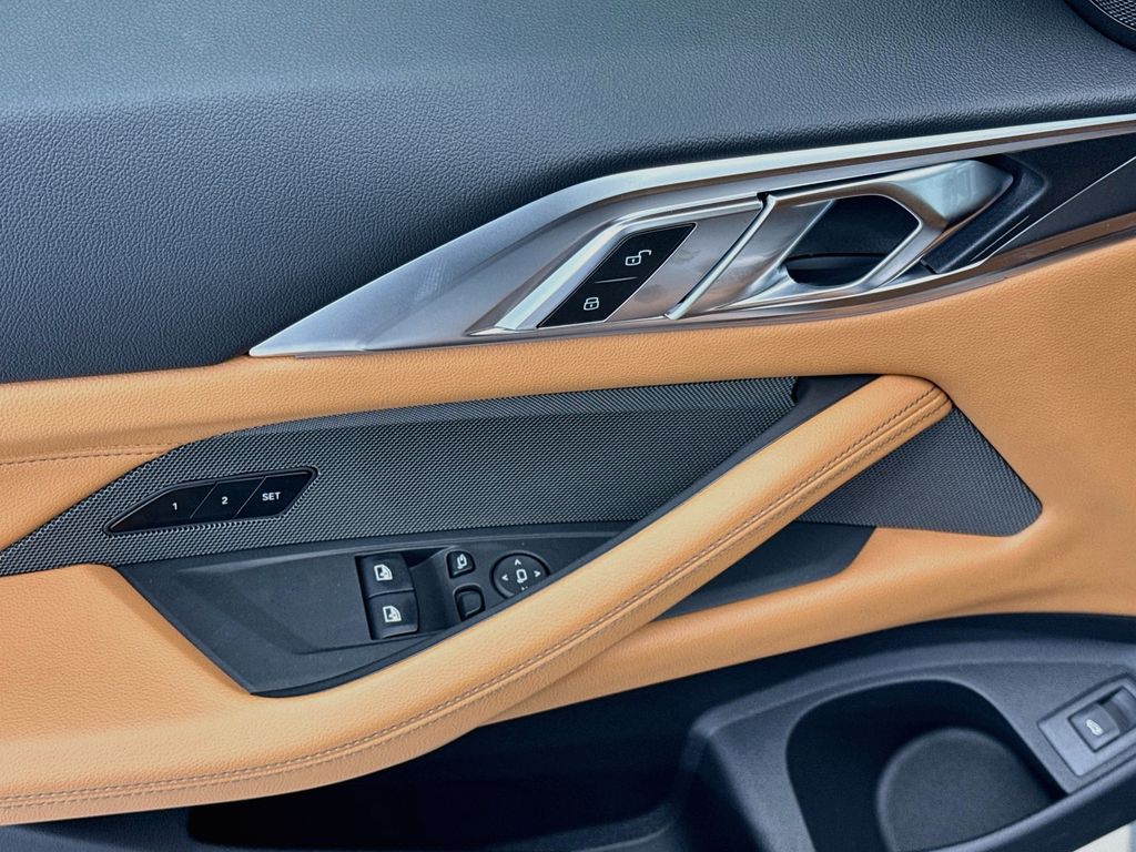 Thumbnail: 2027 BMW 4 Series - 22