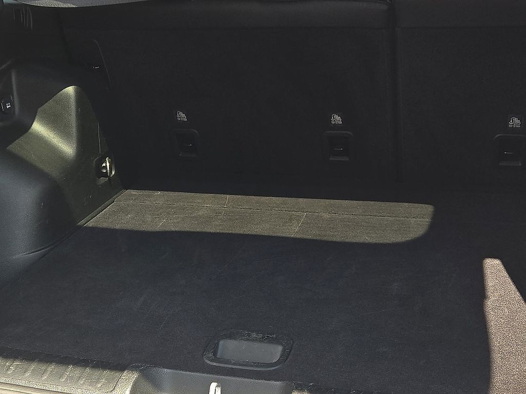 Used 2023 Jeep Cherokee Altitude For Sale in Farmington, AR