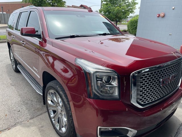 2016 GMC Yukon XL Denali 2