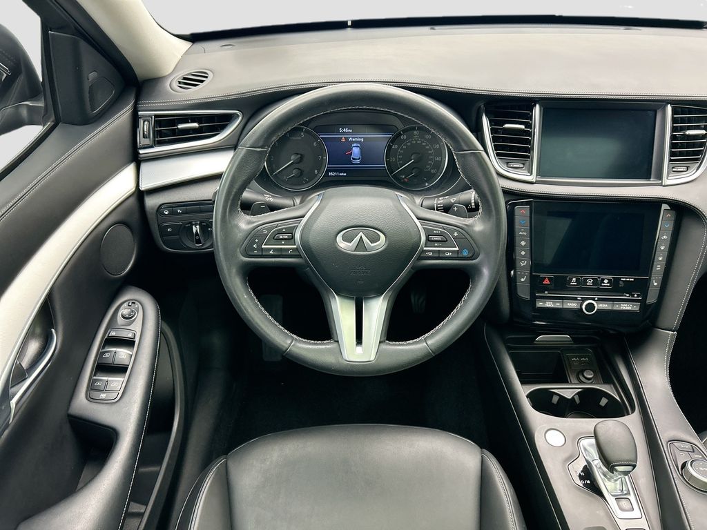 Thumbnail: 2021 INFINITI QX50 - 10