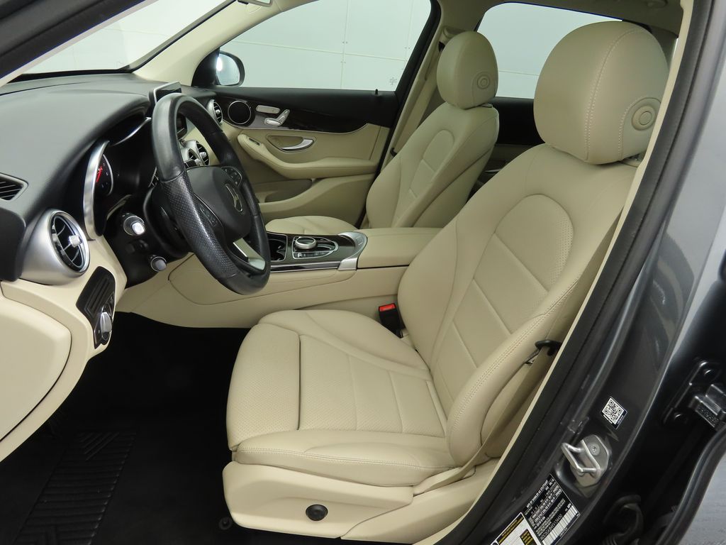 Thumbnail: 2019 Mercedes-Benz GLC - 19