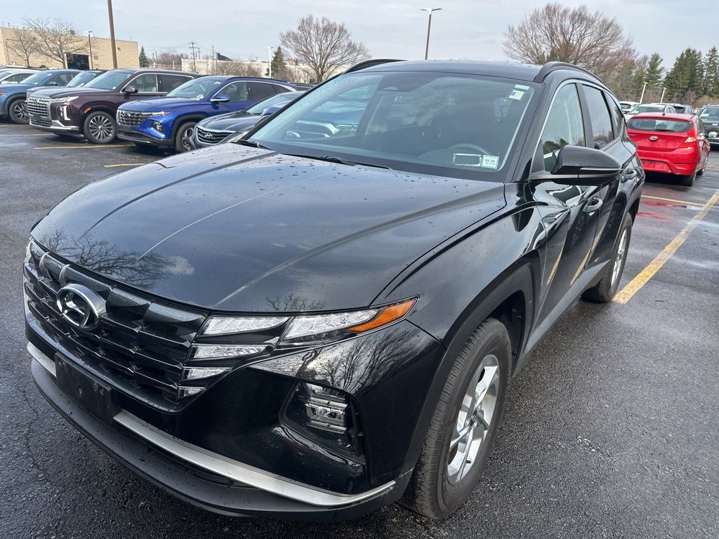 Certified Used 2023 Black Hyundai SEL image 3