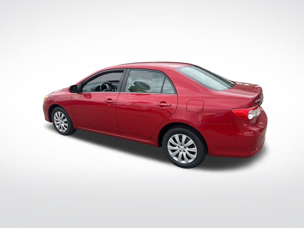 2013 Toyota Corolla L photo