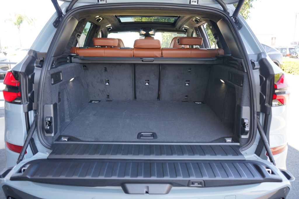 Thumbnail: 2026 BMW X5 - 20