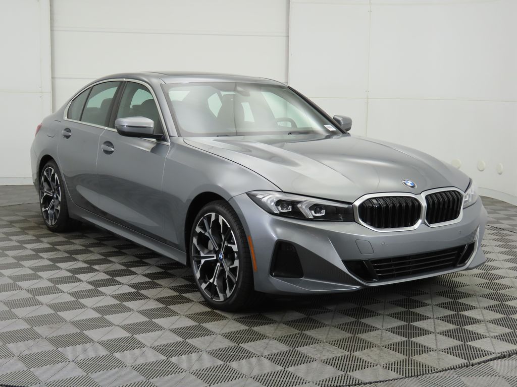 Thumbnail: 2025 BMW 3 Series - 3