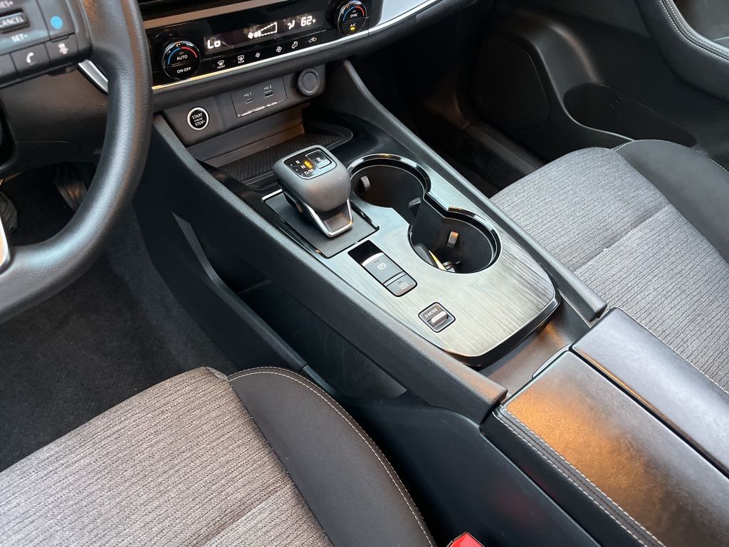 2023 Nissan Rogue SV 20