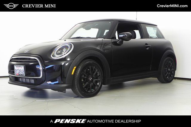 2022 MINI Cooper Signature 1