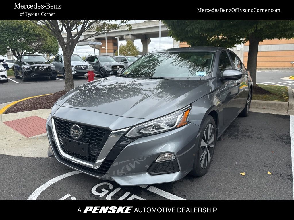Thumbnail: 2022 Nissan Altima - 1