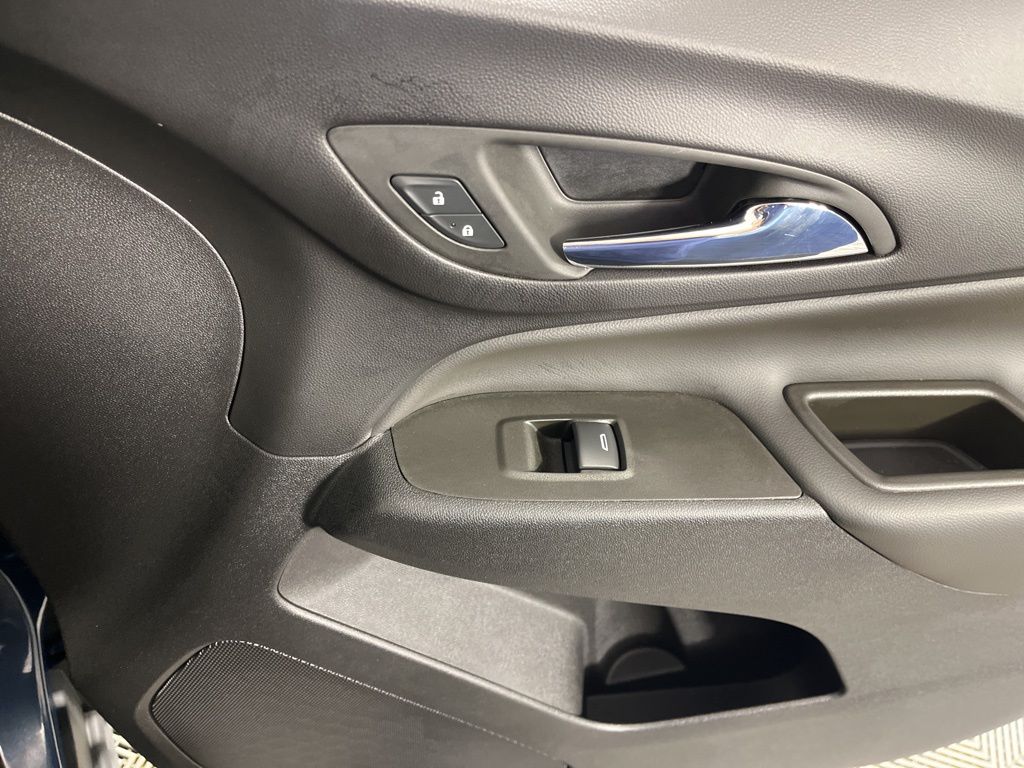 Thumbnail: 2024 Chevrolet Equinox - 21