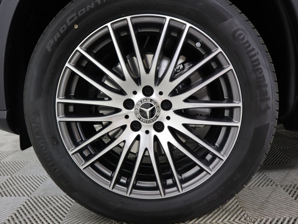 Thumbnail: 2026 Mercedes-Benz GLC - 32