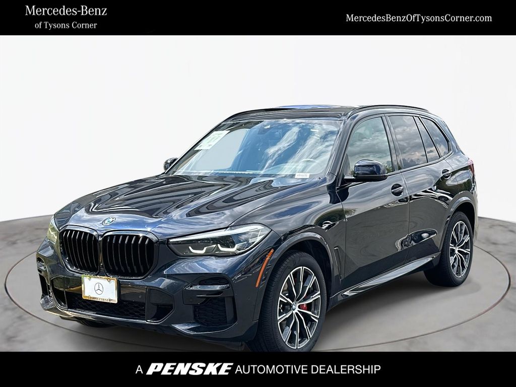 Thumbnail: 2022 BMW X5 - 1