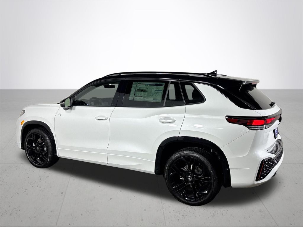 2025 Volkswagen Tiguan 2.0T SE R-Line Black