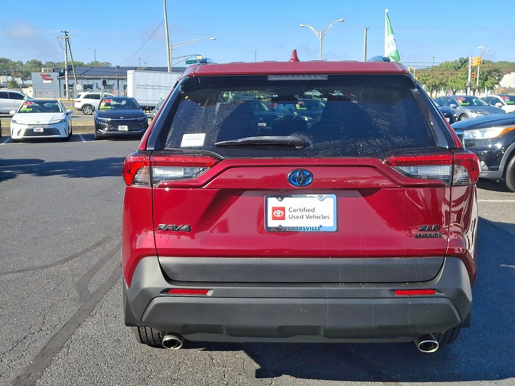 Thumbnail: 2022 Toyota RAV4 - 5