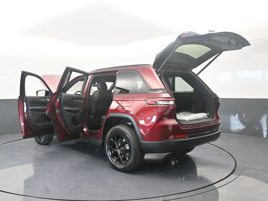 New 2025 Velvet Red Pearlcoat Jeep Laredo image 70