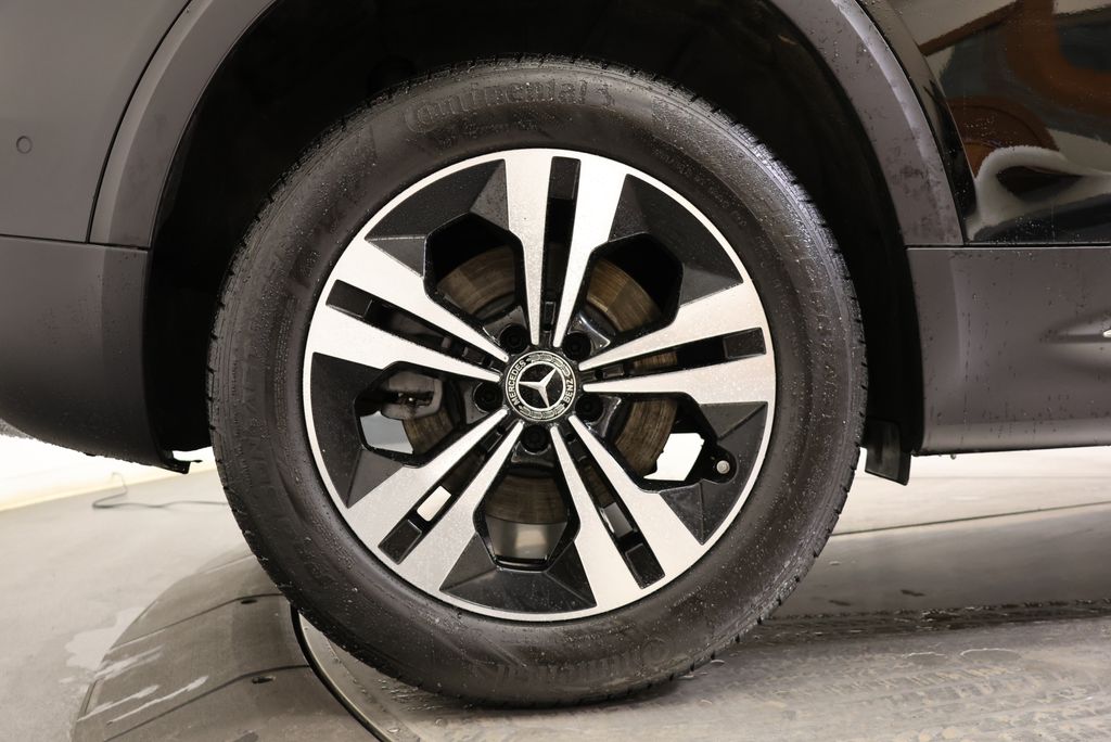 Thumbnail: 2025 Mercedes-Benz GLB - 13