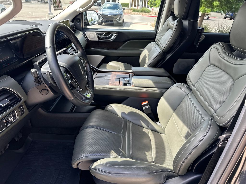 Used Car 2022 Lincoln Navigator L  Black Label For Sale Under $60,000 In Austin, Texas