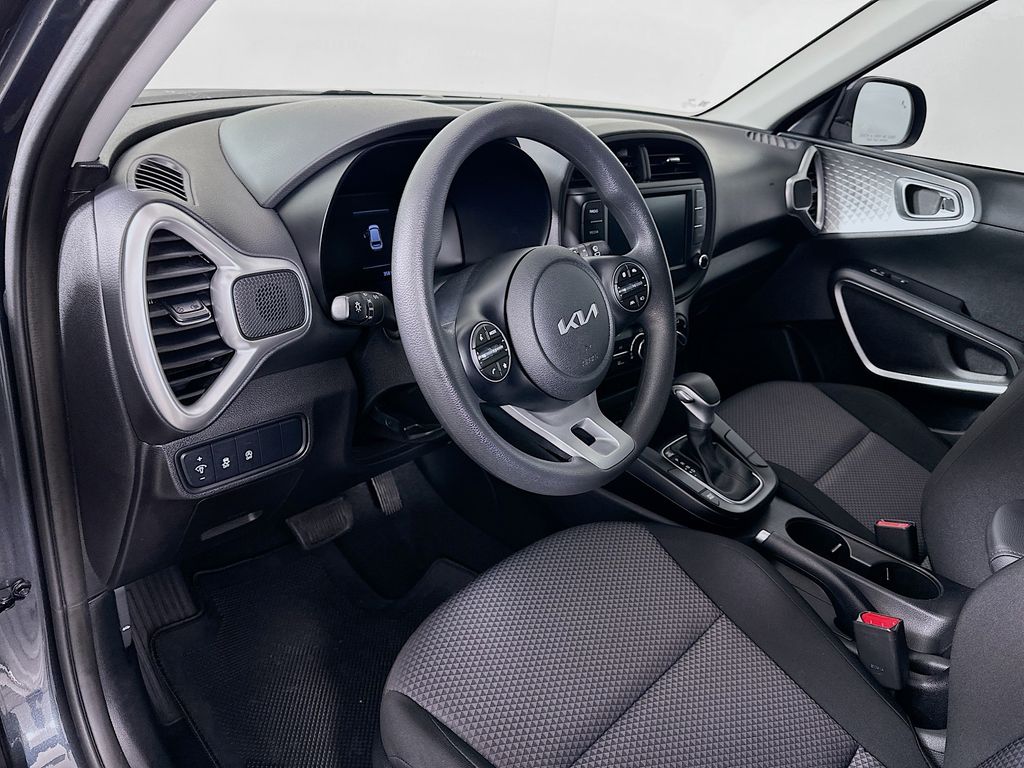 Thumbnail: 2023 Kia Soul - 9