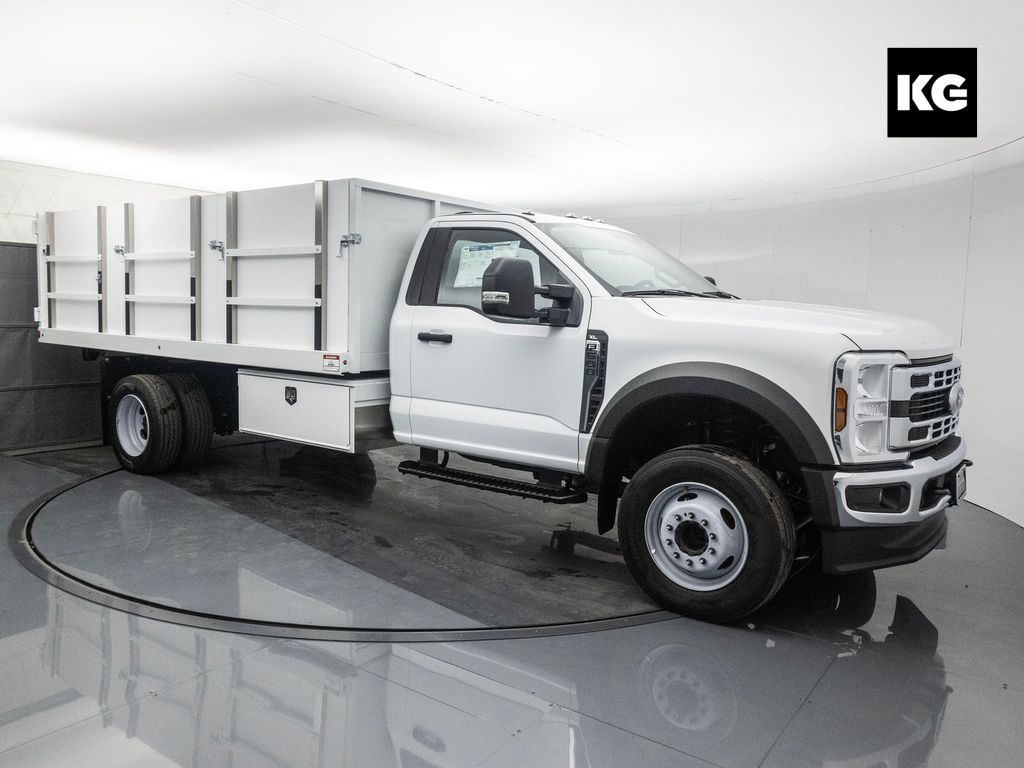 2024 Ford F-600 Super Duty Chassis Cab XL