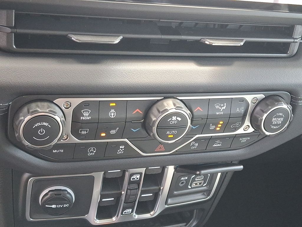 New 2026 Jeep Wrangler SUV
