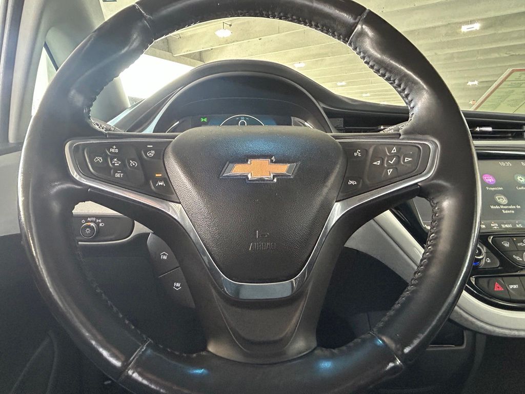 Used 2020 Summit White Chevrolet LT image 27