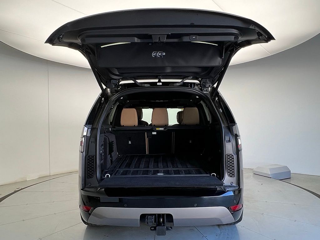 Thumbnail: 2025 Land Rover Discovery - 5