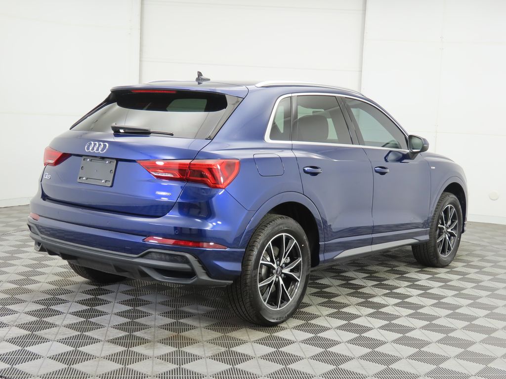 Thumbnail: 2025 Audi Q3 - 5