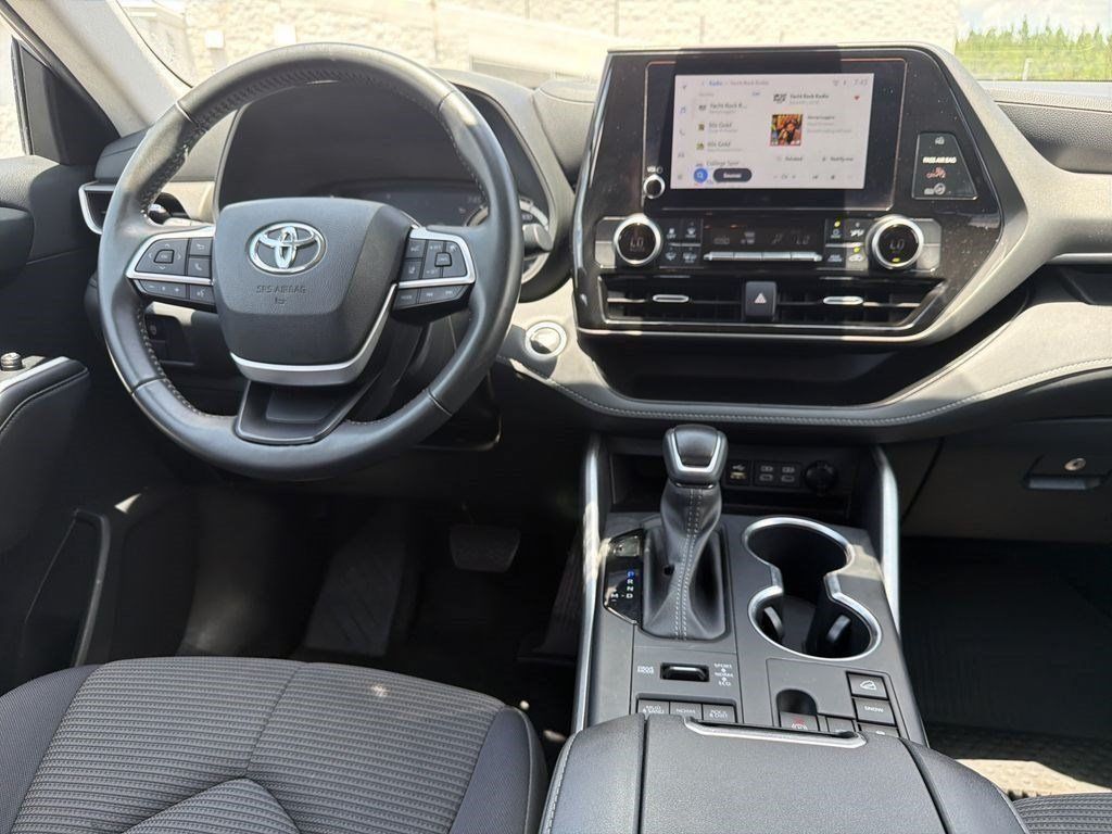 Used 2024 Toyota Highlander SUV