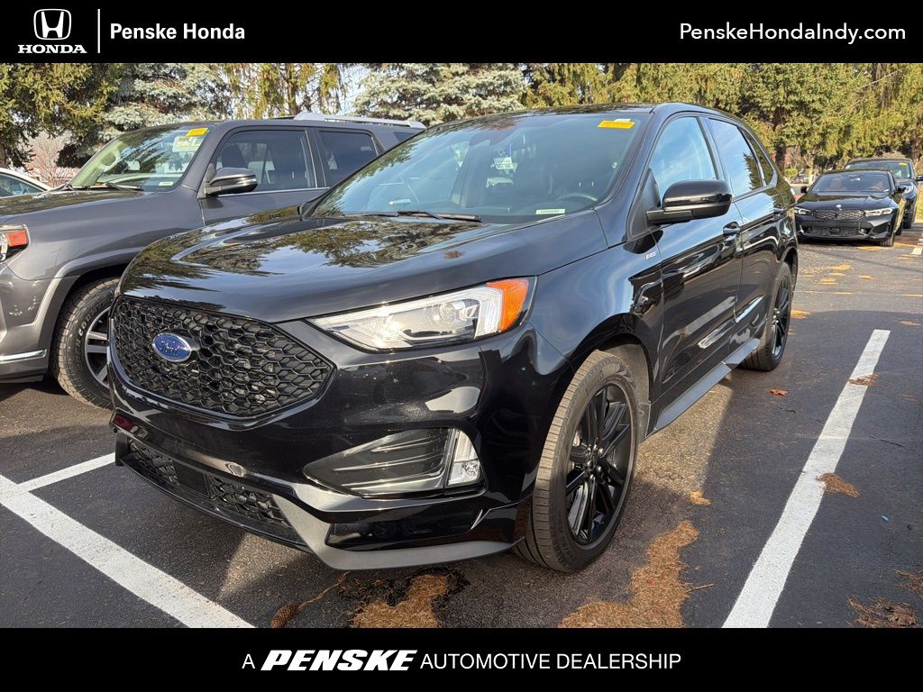 Thumbnail: 2023 Ford Edge - 1