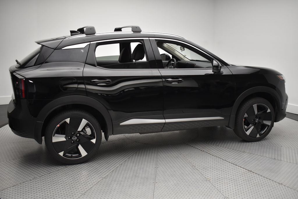 Thumbnail: 2026 Nissan Kicks - 4