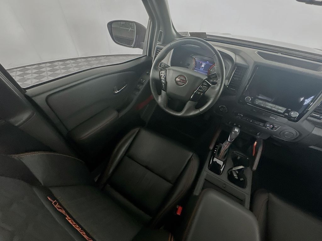 Used 2024 Black Nissan PRO-4X image 9