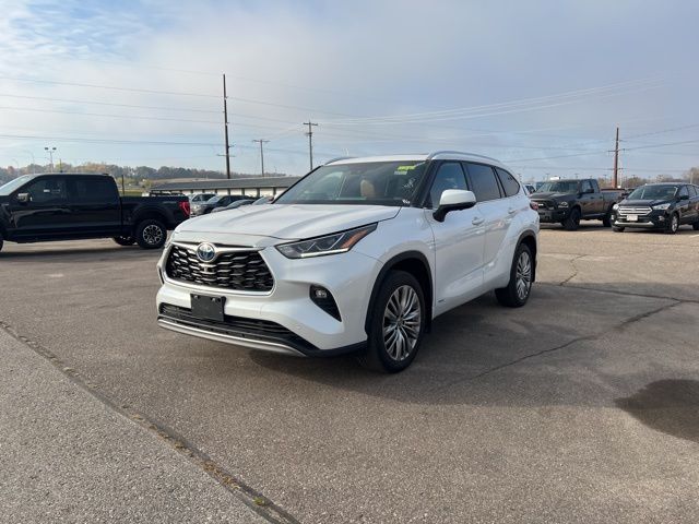 2023 Toyota Highlander Hybrid