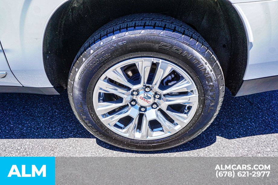 Used 2025 White GMC Denali image 16