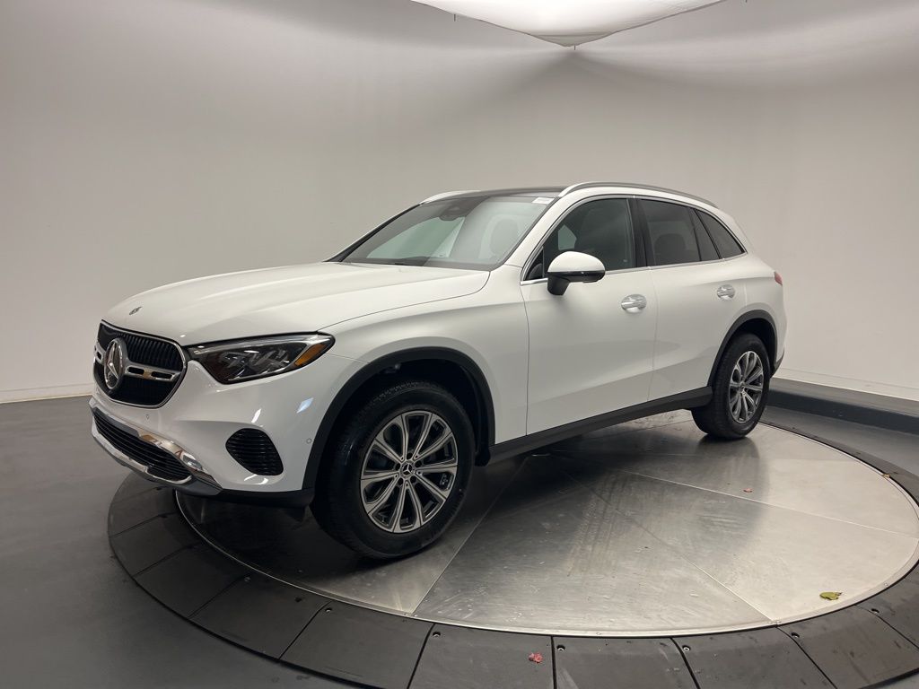 Thumbnail: 2026 Mercedes-Benz GLC - 3