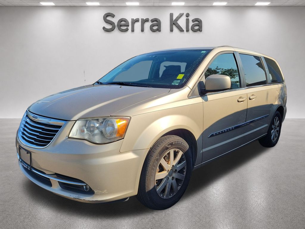 Cashmere/Sandstone Pearlcoat 2015 Chrysler Town & Country Minivan Front-Wheel Drive 6-Speed Automatic