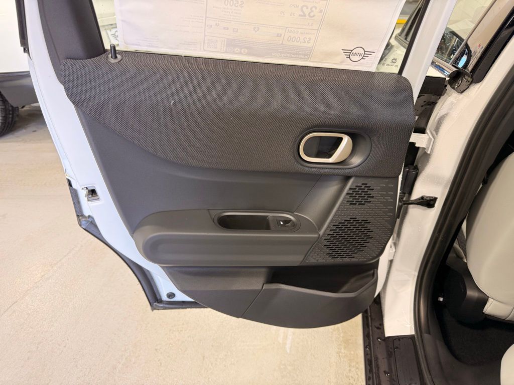 Thumbnail: 2025 MINI Cooper - 19