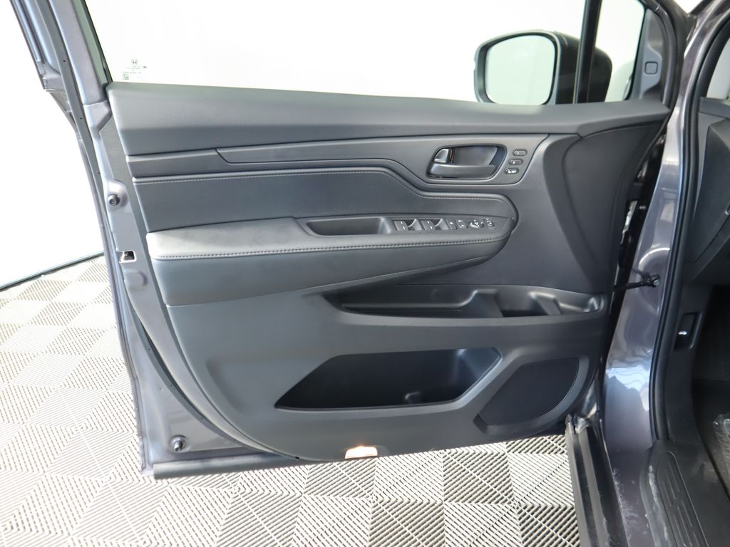Thumbnail: 2026 Honda Odyssey - 25
