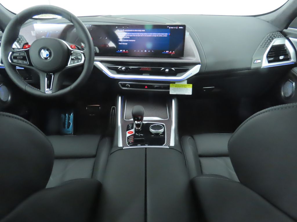 2025 BMW XM  14