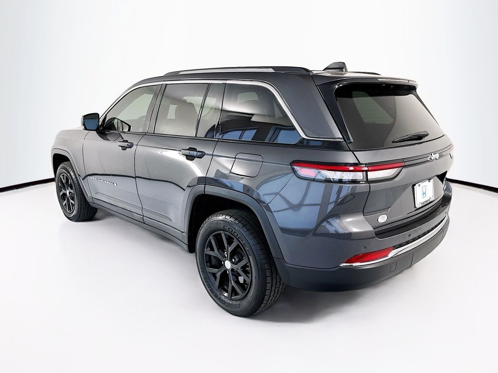 Thumbnail: 2023 Jeep Grand Cherokee - 7