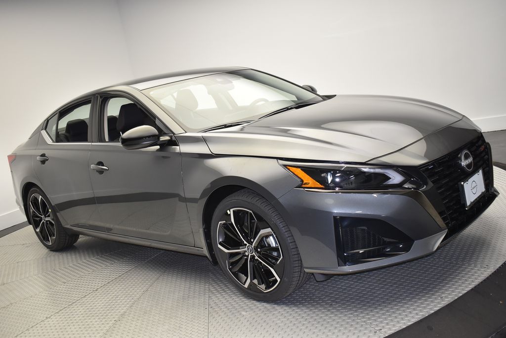 Thumbnail: 2025 Nissan Altima - 3