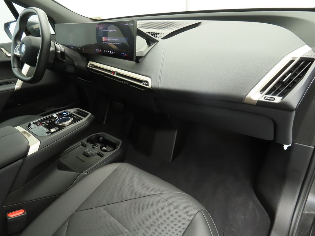 2024 BMW iX xDrive50 17