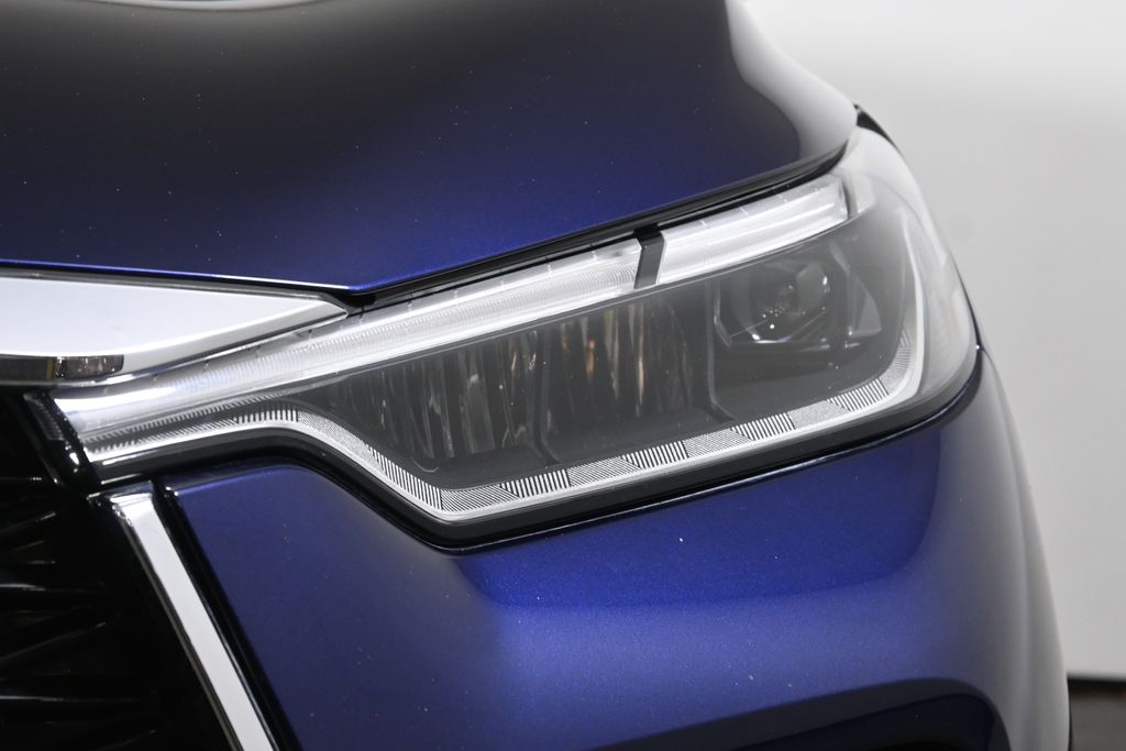 Thumbnail: 2023 INFINITI QX60 - 11