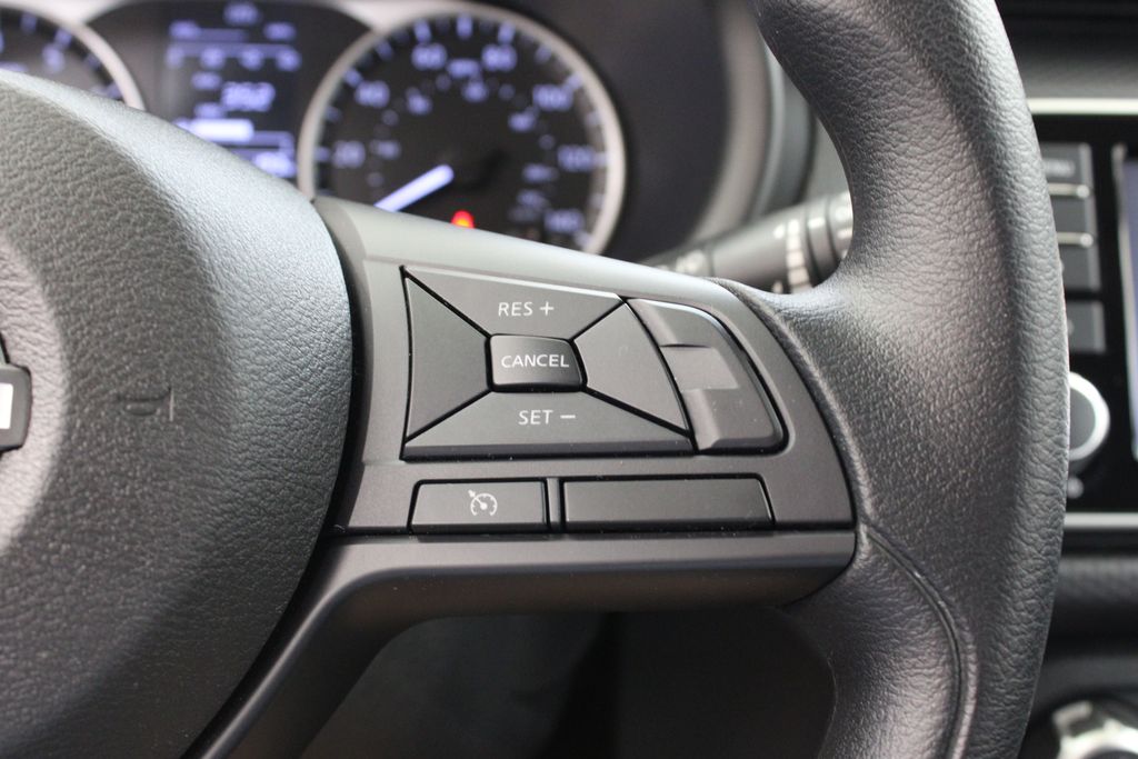 used 2024 Nissan Kicks car
