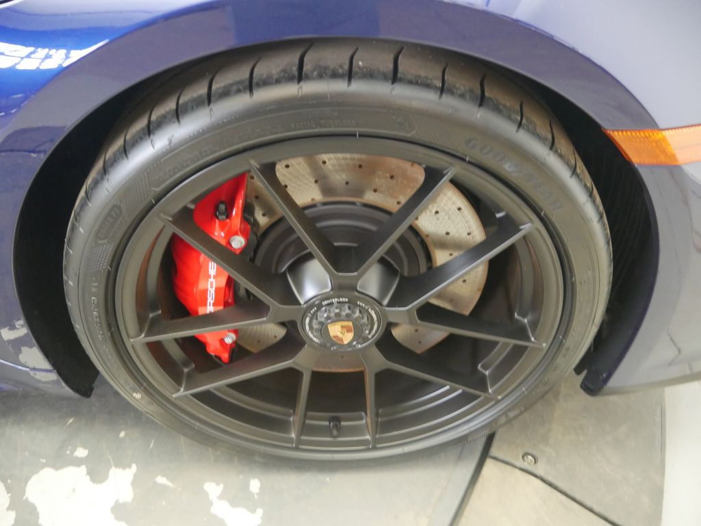 Thumbnail: 2026 Porsche 911 - 17