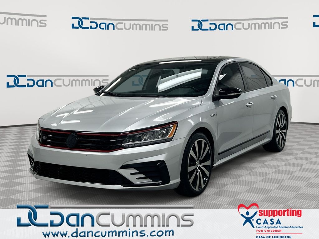 Reflex Silver Metallic 2018 Volkswagen Passat Sedan Front-Wheel Drive 6-Speed Dual Clutch