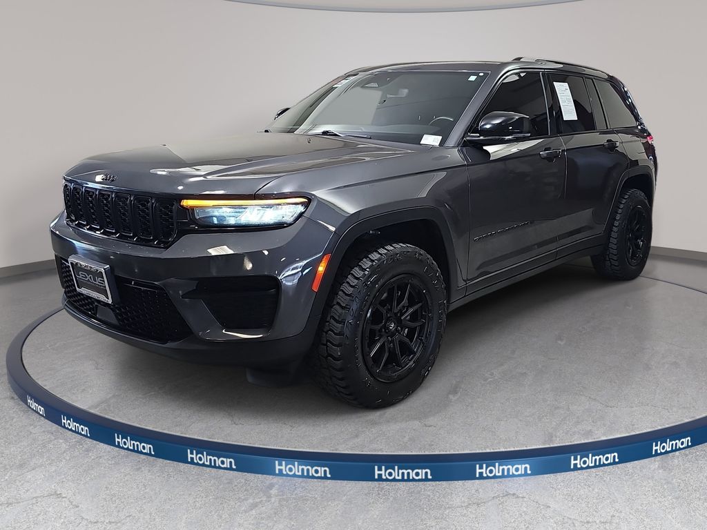  2022 Jeep Grand Cherokee Altitude 4WD   