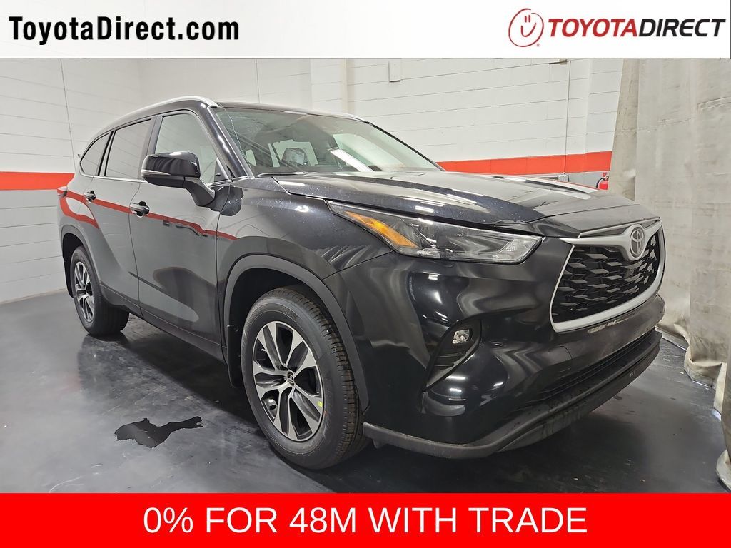 Midnight Black Metallic 2026 Toyota Highlander XLE AWD SUV / Crossover All-Wheel Drive 8-Speed Automatic